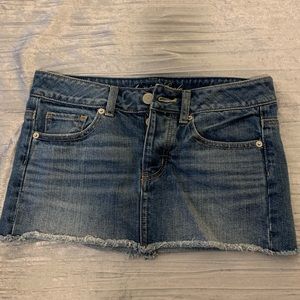 American eagle denim jean skirt